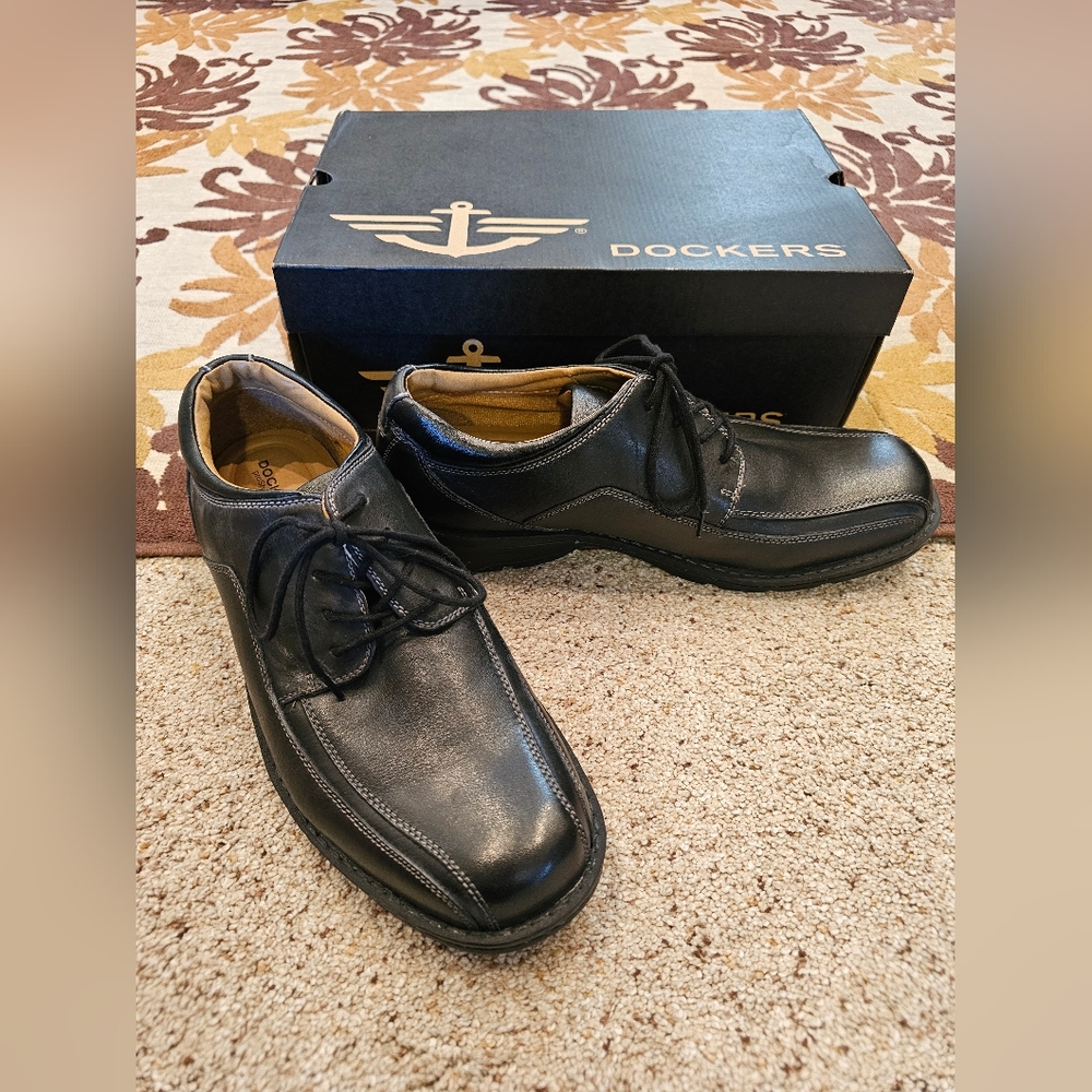 Dockers Trustee Black Leather Oxford Dress Shoes Size 10 1/2 NEW